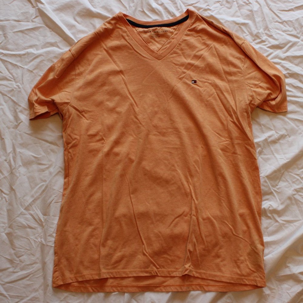 Tommy Hilfiger XL Vneck Tshirt